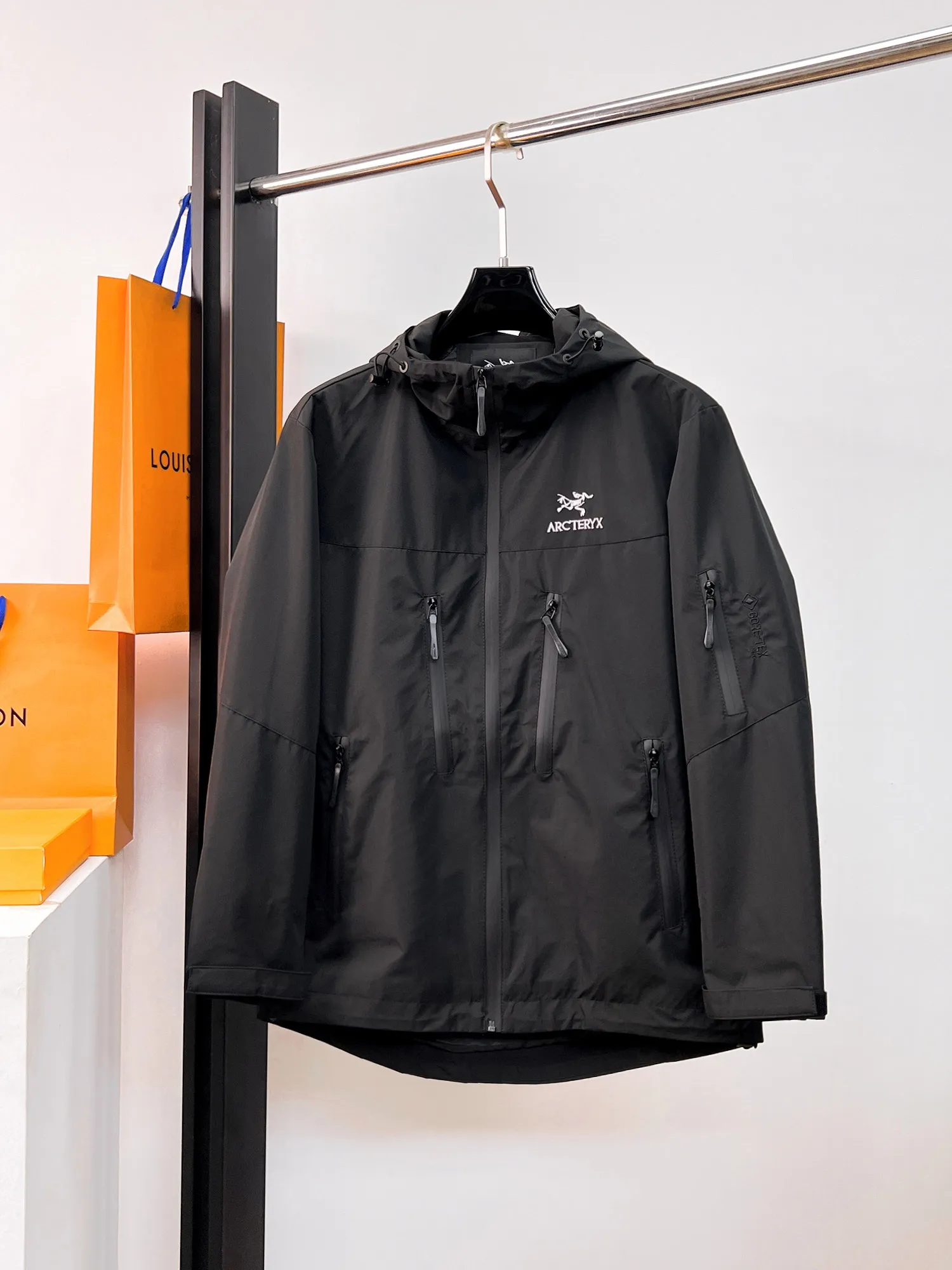 Same Style， ， 2026 New Arrival ， Original Premium Breathable ， ， ， Quality。 ， Sizes：M～3XL，